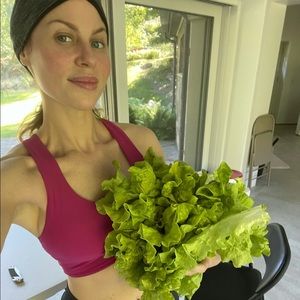 Meet your Posher, Sophie-alexia